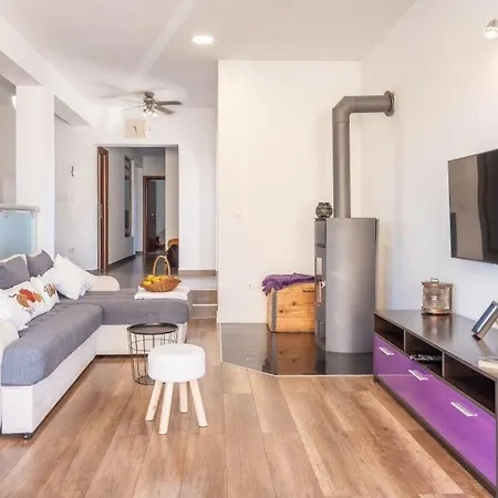 Maslina With Private Pool On Quiet Location - By Ta Leut Agency * Nin