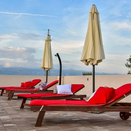 Maslina With Private Pool On Quiet Location - By Ta Leut Agency 别墅 宁
