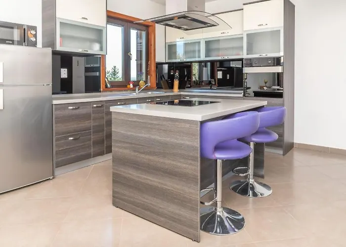 Maslina With Private Pool On Quiet Location - By Ta Leut Agency 别墅