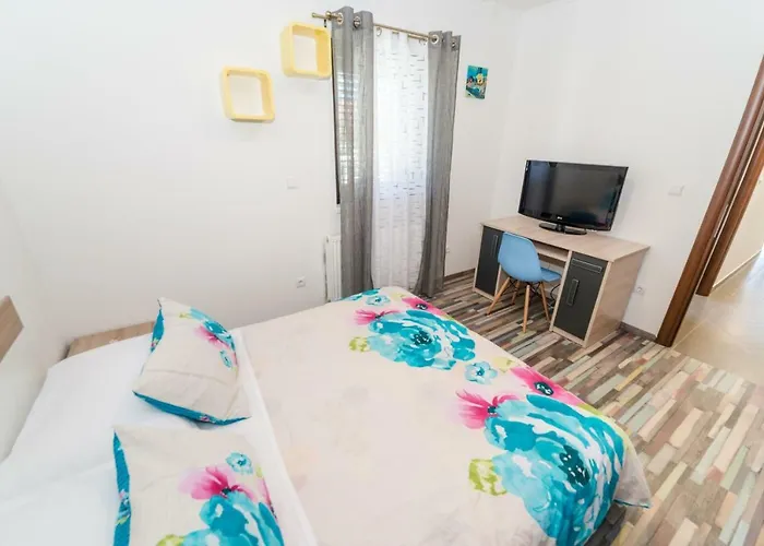 Maslina With Private Pool On Quiet Location - By Ta Leut Agency 别墅 *
