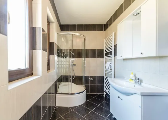 Maslina With Private Pool On Quiet Location - By Ta Leut Agency 宁