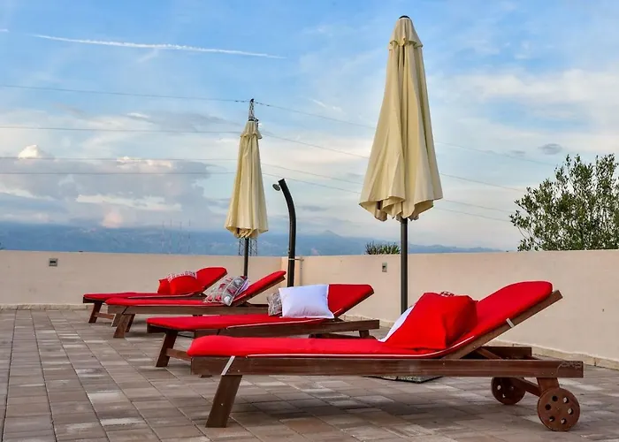 Maslina With Private Pool On Quiet Location - By Ta Leut Agency 别墅 宁