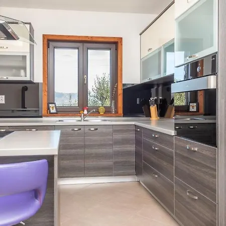 Maslina With Private Pool On Quiet Location - By Ta Leut Agency Nin