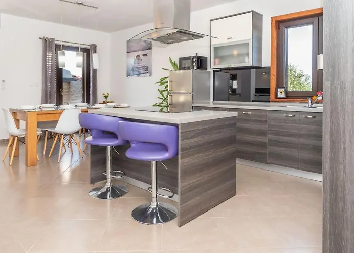 Villa Maslina With Private Pool On Quiet Location - By Ta Leut Agency