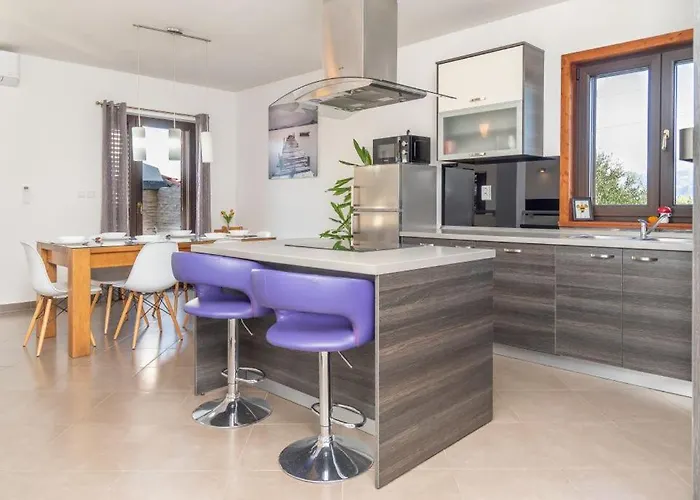 Maslina With Private Pool On Quiet Location - By Ta Leut Agency Villa *