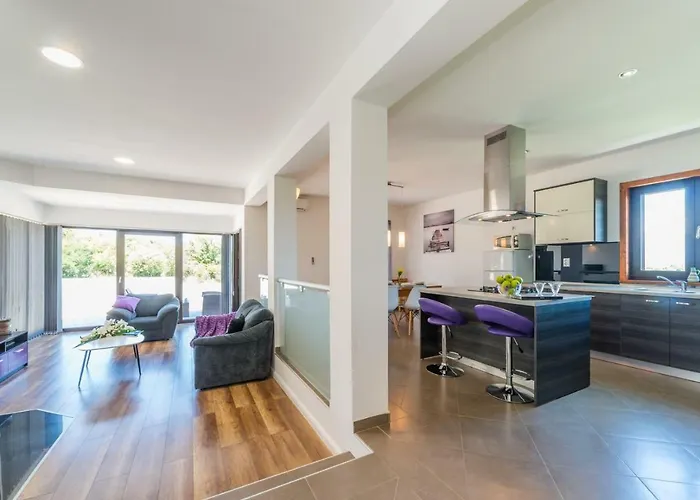 Maslina With Private Pool On Quiet Location - By Ta Leut Agency *