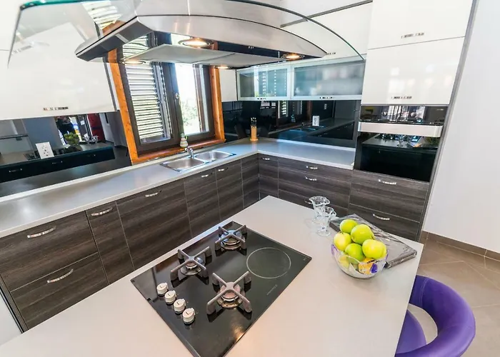 Maslina With Private Pool On Quiet Location - By Ta Leut Agency * نين