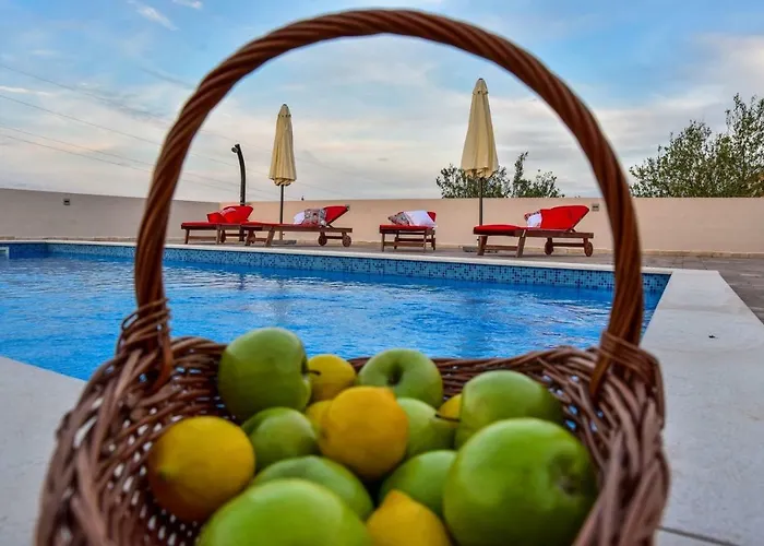 Maslina With Private Pool On Quiet Location - By Ta Leut Agency Villa *